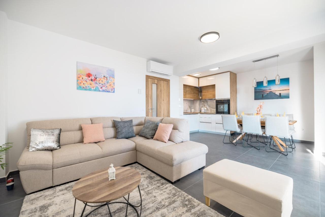 Apartment Elegance *